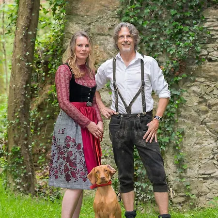 Naturparkbauernhof Poeltl ペラウ