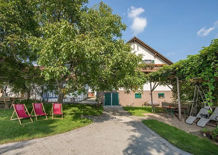 Naturparkbauernhof Poeltl * بولاو